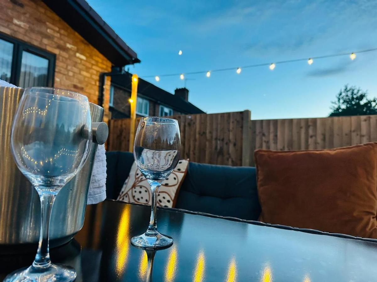 Heartland House, 7 Spacious Bedrooms Sleeps 4 Plus, Near Nec, Jlr,Bhx Birmingham Luaran gambar
